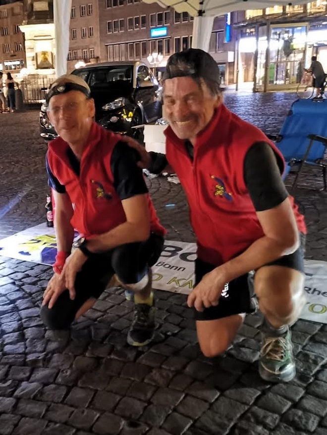 Stefan und ich im Ziel